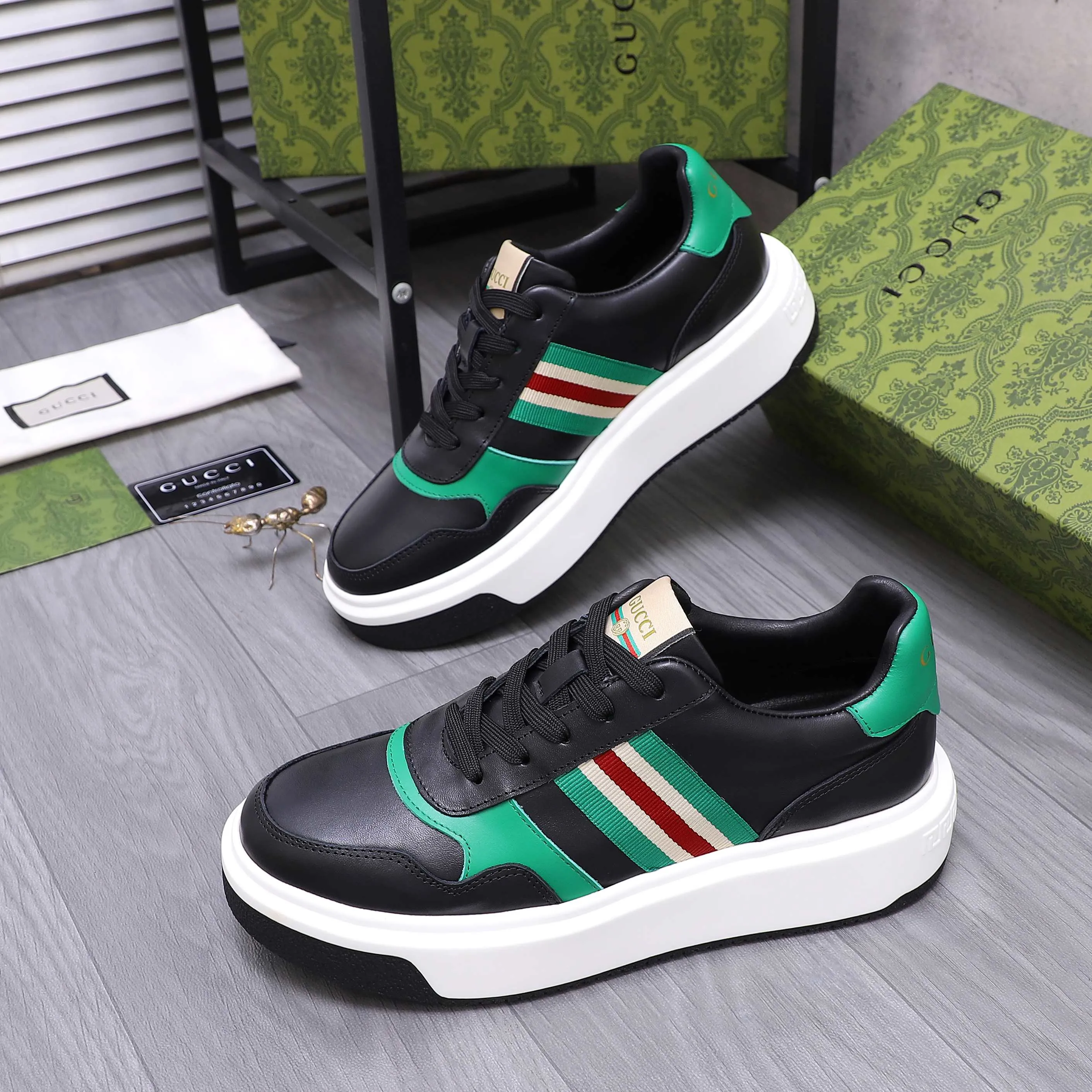 Men's shoes 💰460 Product trademark: GUCCI "Gucci" men's casual sneakers Regular size: 38-44 Product materials: Selected cowhide stitching upper, sheepskin lining, rubber outsole